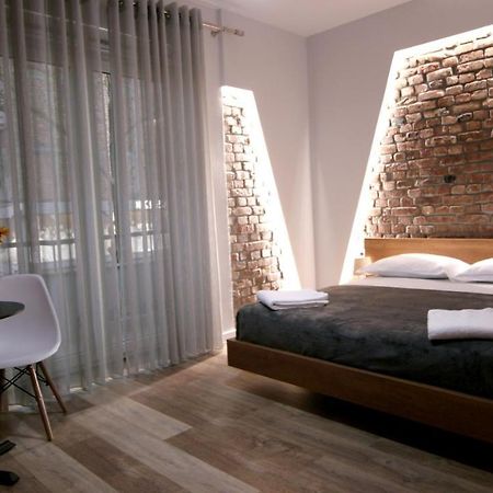 Koni'S Studio Apartments تيرانا المظهر الخارجي الصورة