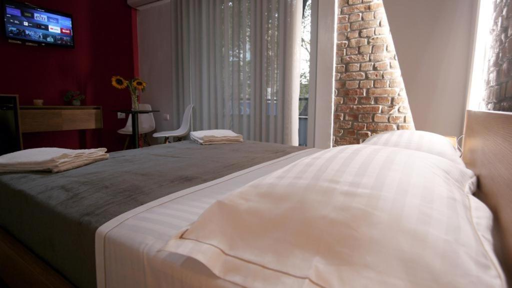 Koni'S Studio Apartments تيرانا المظهر الخارجي الصورة